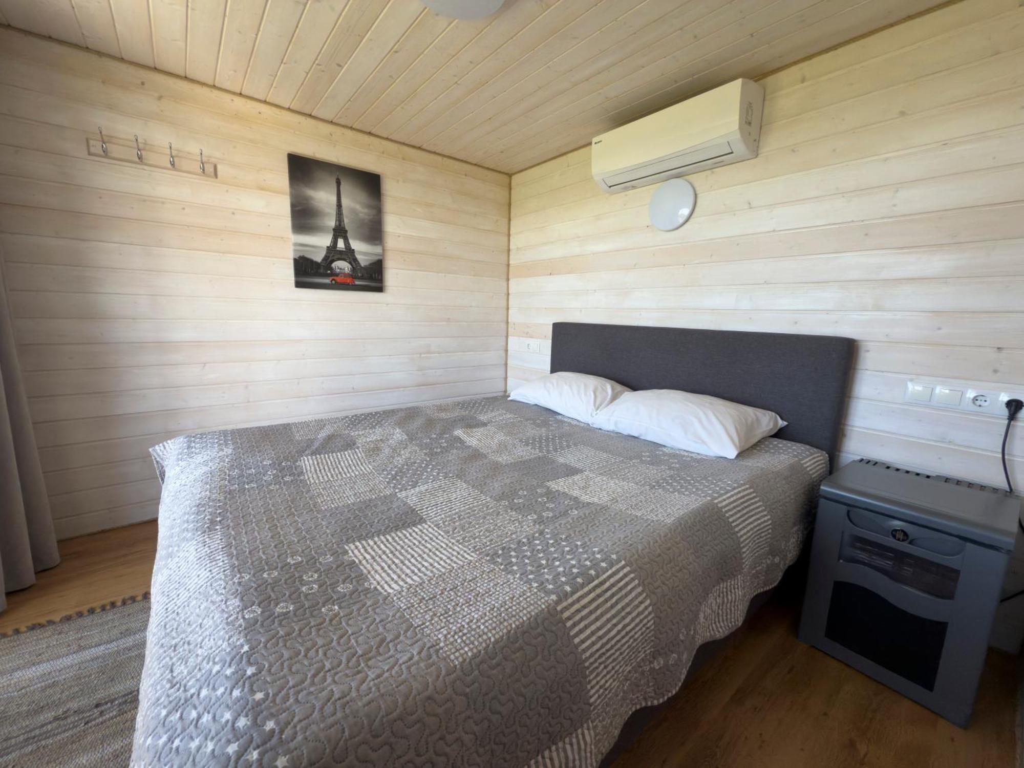 Hotel Ratturi talu Reigi Esterno foto