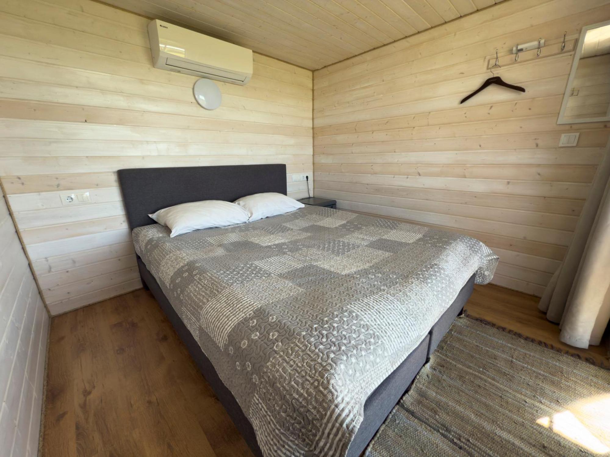 Hotel Ratturi talu Reigi Esterno foto