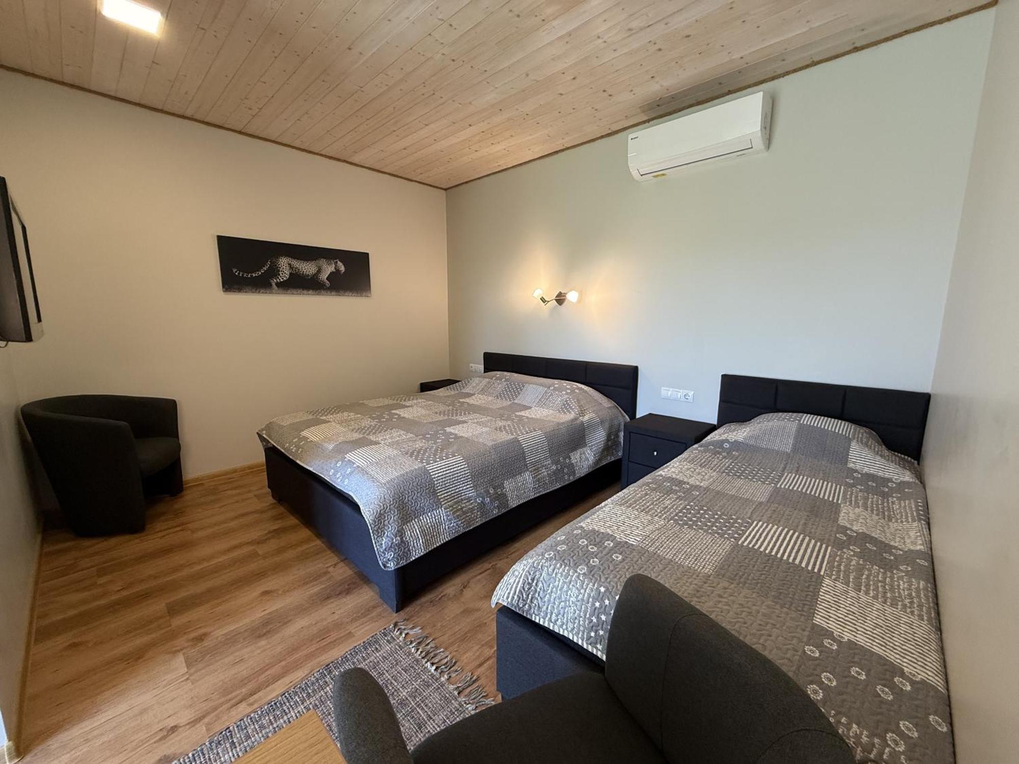 Hotel Ratturi talu Reigi Esterno foto